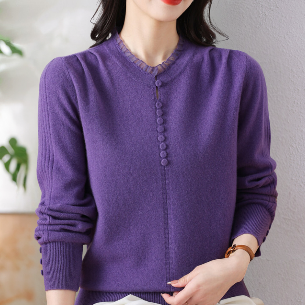 Mariela - Ruffle sweater med knapdetaljer til kvinder