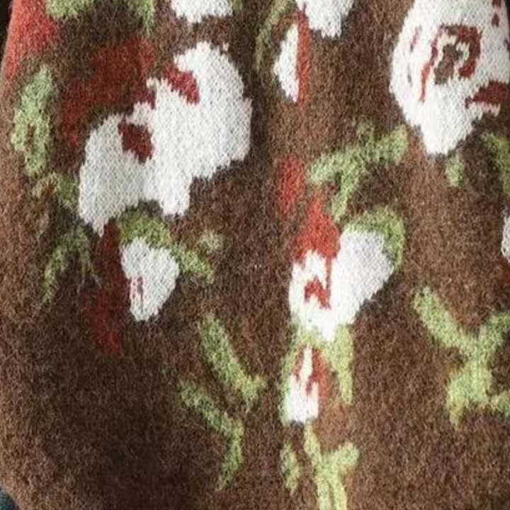 KAIA - Blomsterstrikket Sweater til Kvinder